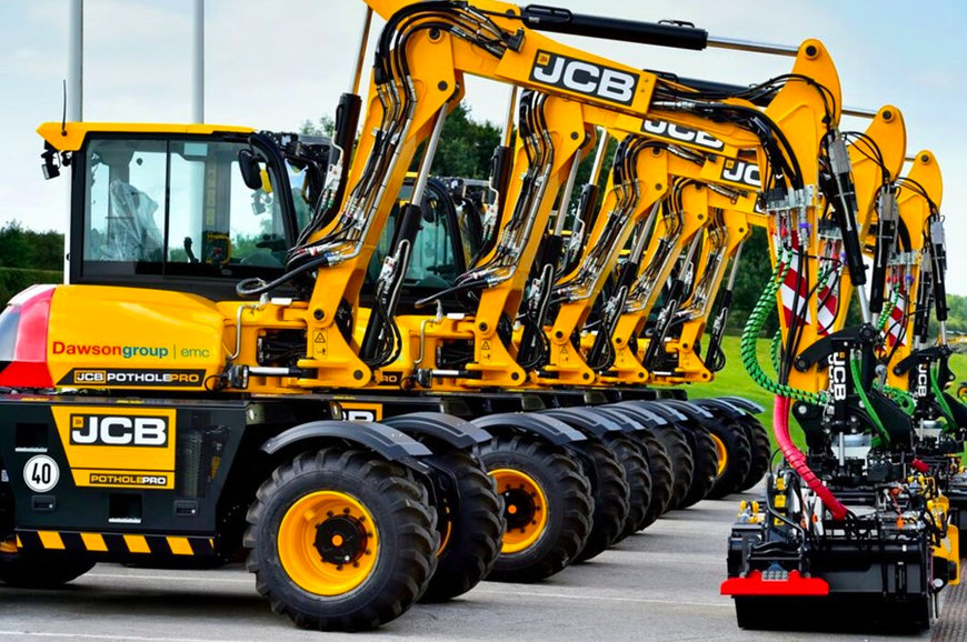 WORLD’S BIGGEST POTHOLE PRO FLEET SET TO FIX BRITAIN’S ROAD